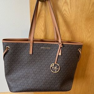 Michael Kors tote